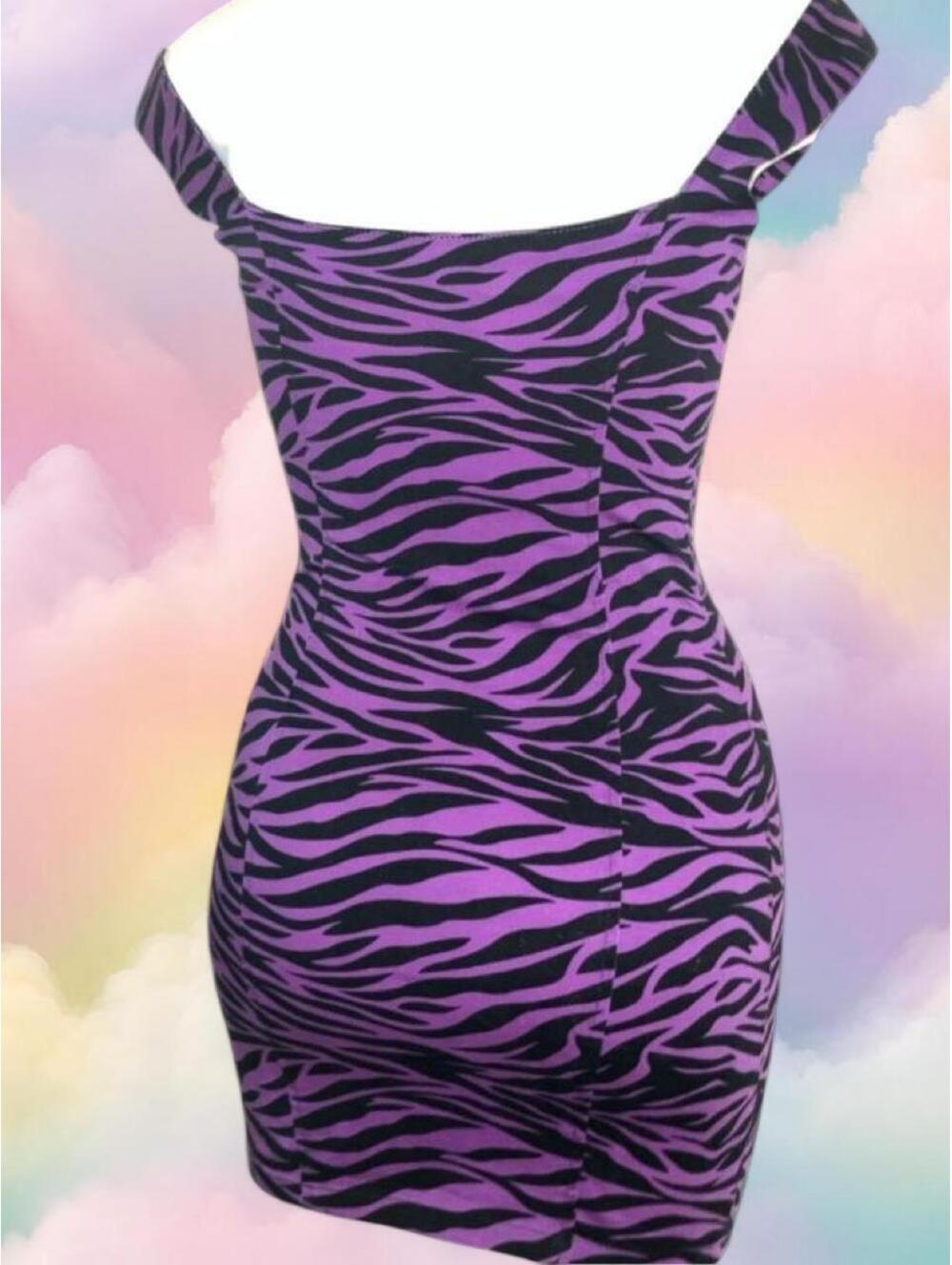 Absolutely UNBELIEVABLE Switchblade Stiletto Vintage Y2K Zip Up Mini Dress - Picture 5 of 6